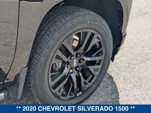Used 2020 Chevrolet Silverado 1500 High Country w/ Technology Package AWD/4WD image 13