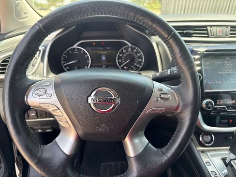 Used 2018 Nissan Murano Platinum FWD image 16