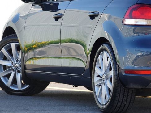 Used 2011 Volkswagen Golf TDI w/ Cold Weather Pkg FWD image 18