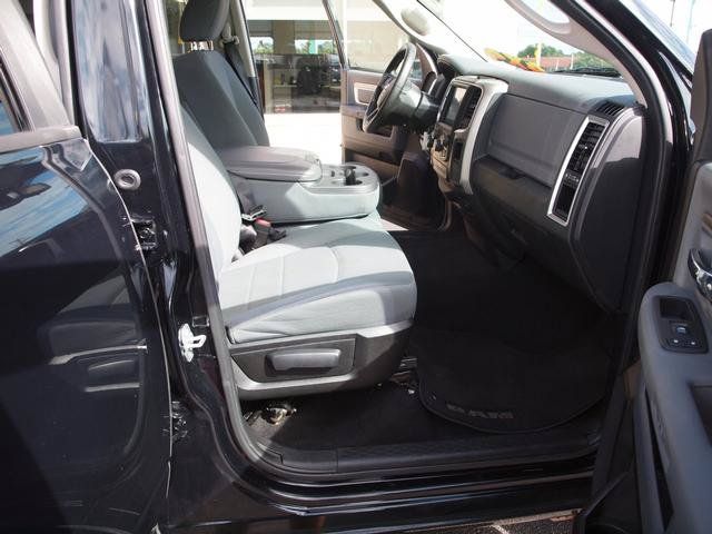 Used 2015 RAM 1500 Classic SLT AWD/4WD image 6