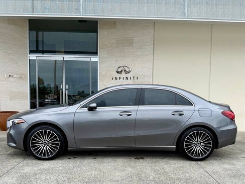 Used 2019 Mercedes-Benz A 220 4MATIC image 2