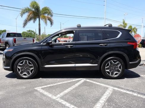 Used 2023 Hyundai Santa Fe Limited FWD image 4