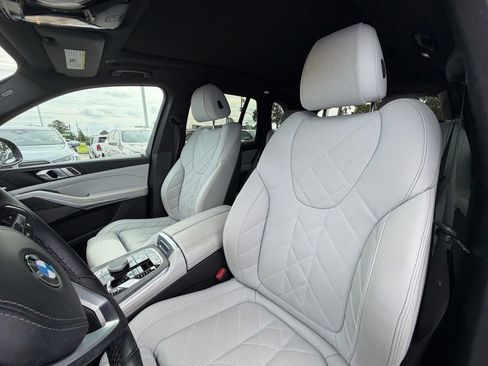 Certified 2024 BMW X5 sDrive40i w/ Premium Package RWD image 12