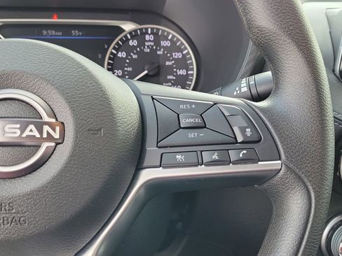 Used 2025 Nissan Sentra SV image 24