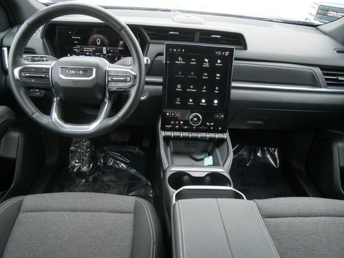 Used 2025 GMC Terrain Elevation image 12