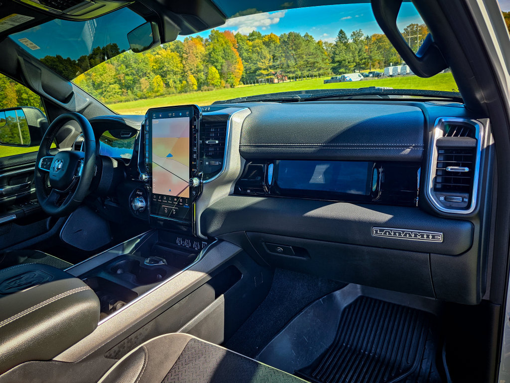 Used 2025 RAM 1500 Laramie w/ Night Edition AWD/4WD image 49