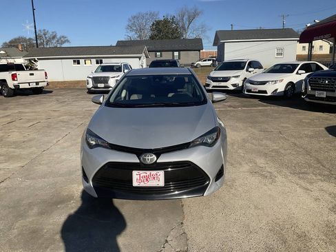 Used 2018 Toyota Corolla LE image 8