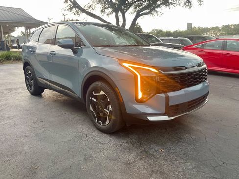 Used 2026 Kia Sportage S AWD/4WD image 8
