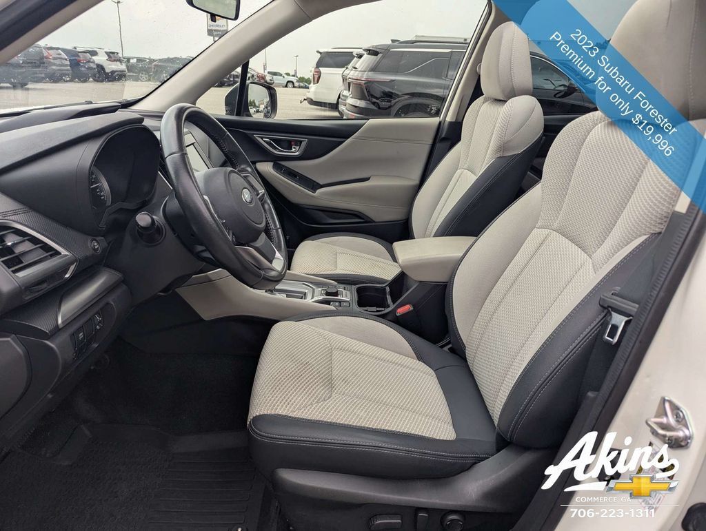 Used 2023 Subaru Forester Premium AWD/4WD image 19