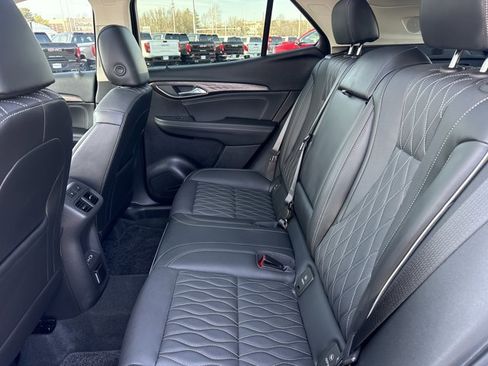 Used 2023 Buick Envision Avenir image 6