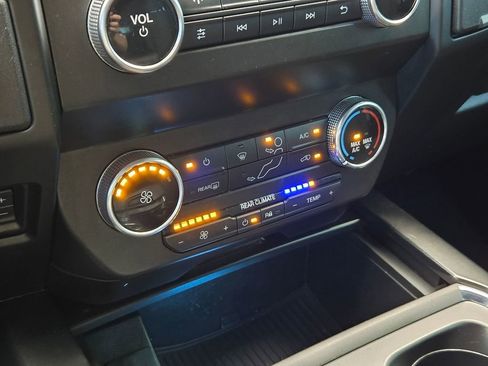 Used 2021 Ford Expedition XL image 16