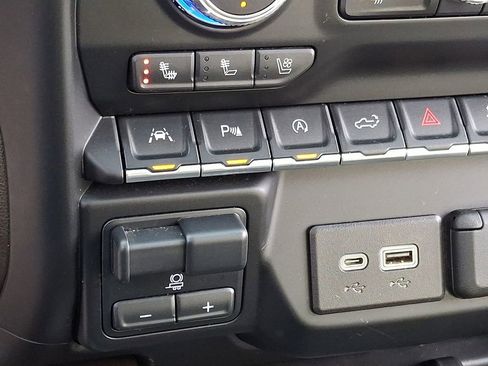 Used 2020 GMC Sierra 1500 SLT w/ SLT Premium Plus Package image 27