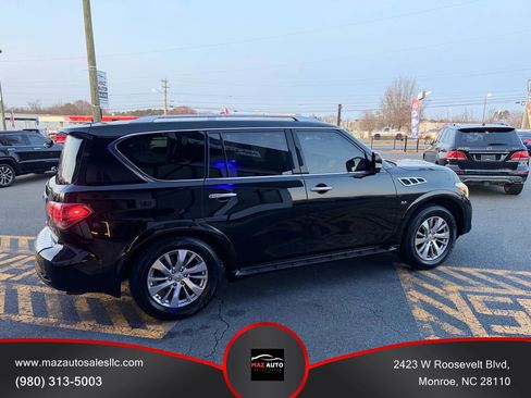 Used 2017 INFINITI QX80 Sport Utility 4D image 4