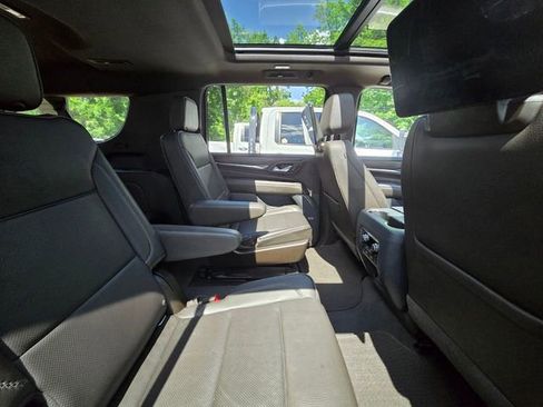 Used 2021 GMC Yukon XL Denali w/ Denali Ultimate Package AWD/4WD image 10