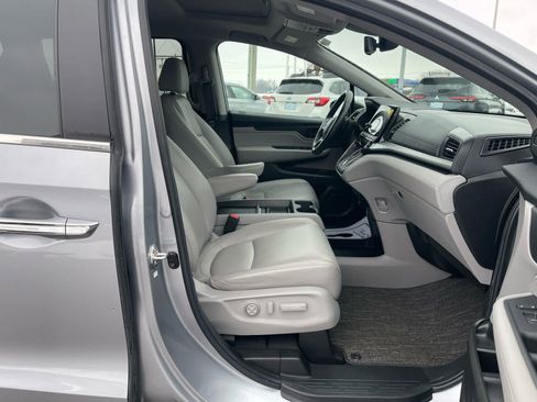 Used 2024 Honda Odyssey EX-L image 13