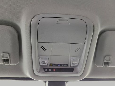 Used 2023 GMC Acadia SLE w/ Driver Convenience Package image 18