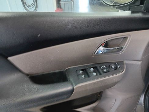 Used 2015 Honda Odyssey EX image 8