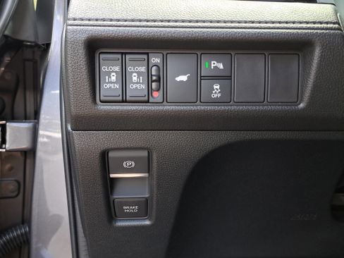 New 2026 Honda Odyssey Touring image 22