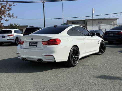 Used 2016 BMW M4 Coupe image 9