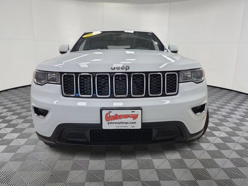 Used 2022 Jeep Grand Cherokee Laredo X AWD/4WD image 5