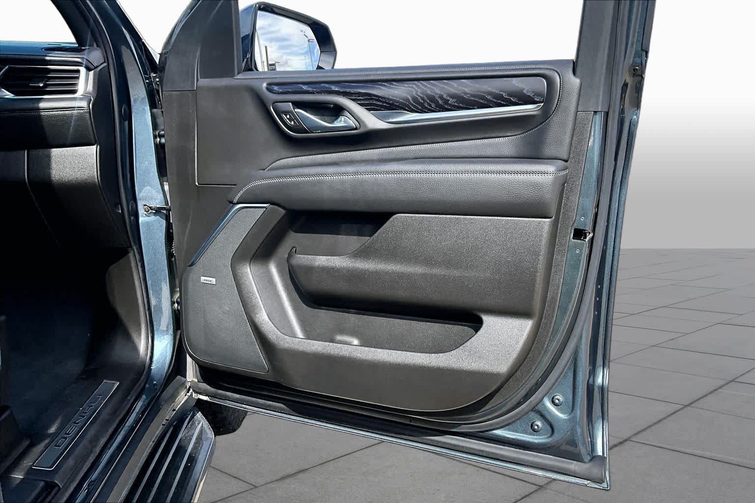 Used 2021 GMC Yukon Denali RWD image 23