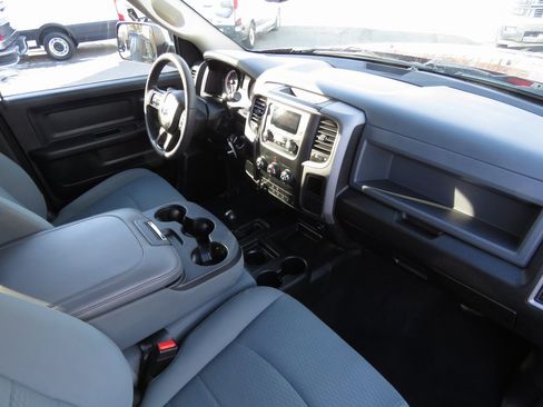 Used 2018 RAM 2500 Tradesman w/ Chrome Appearance Group image 14