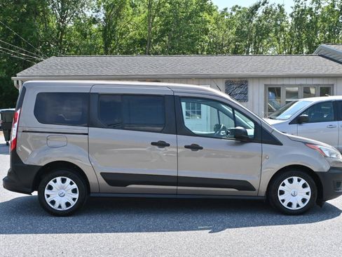 Used 2021 Ford Transit Connect XL FWD image 9