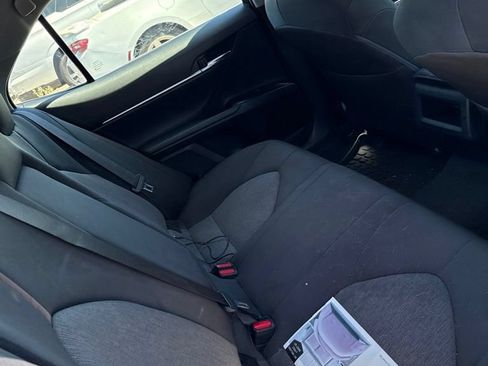 Used 2020 Toyota Camry LE w/ Convenience Package FWD image 8