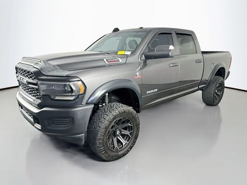 Used 2022 RAM 3500 Tradesman AWD/4WD image 3