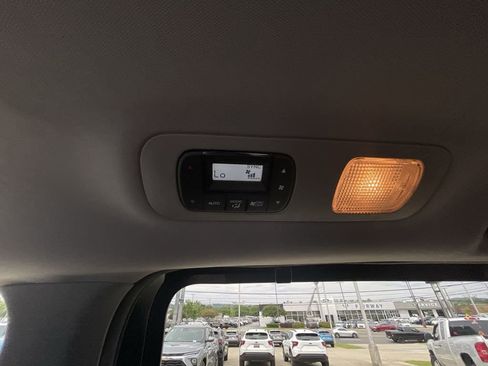 Used 2023 Honda Odyssey Touring image 21