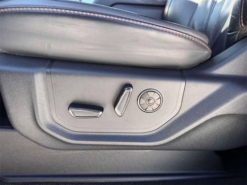 Used 2022 Ford F350 Platinum image 14