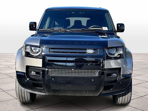 Used 2024 Land Rover Defender 130 X image 3