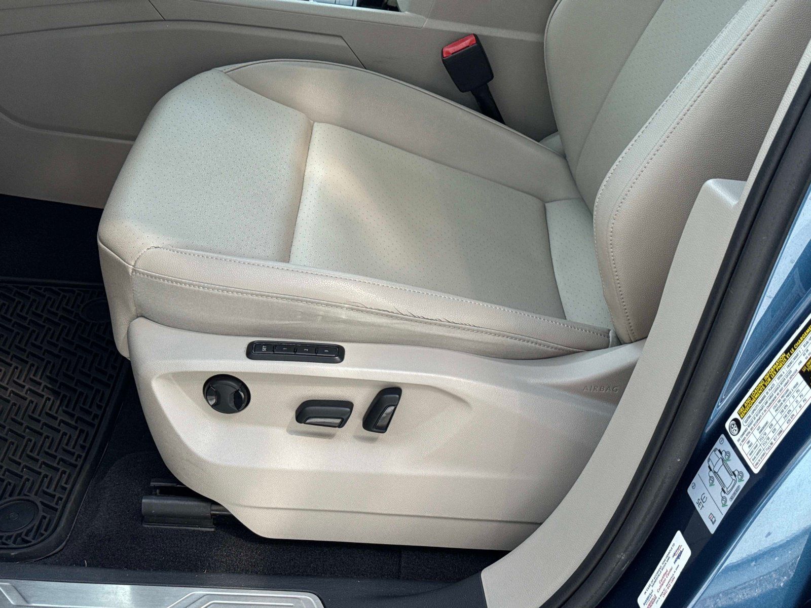 Used 2019 Volkswagen Atlas SEL FWD image 22