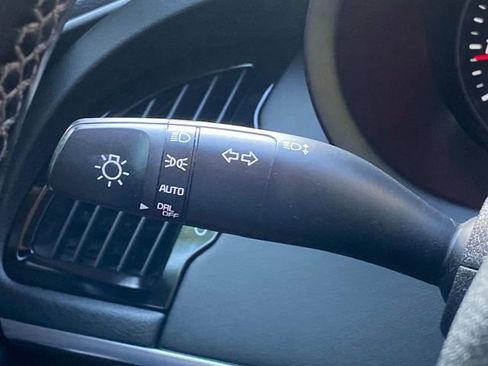 Used 2019 Kia Stinger GT1 RWD image 22