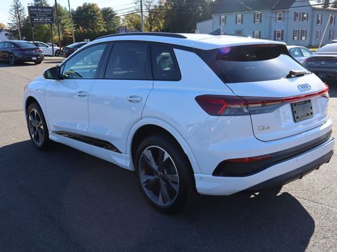 Used 2024 Audi Q4 e-tron Premium Plus w/ Premium Plus image 7