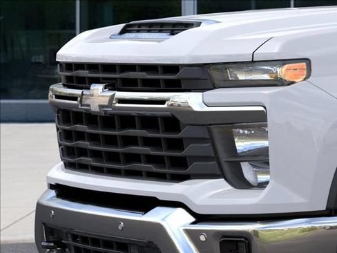 New 2026 Chevrolet Silverado 2500 LT w/ Safety Package AWD/4WD image 13
