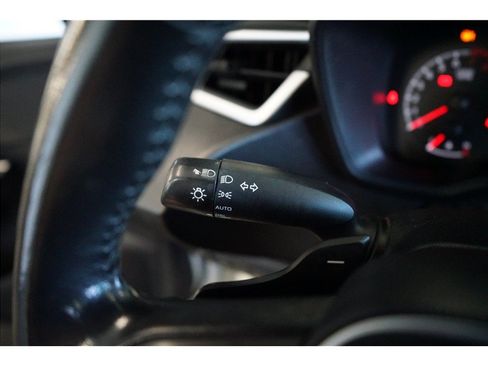 Used 2021 Toyota Corolla SE FWD image 22