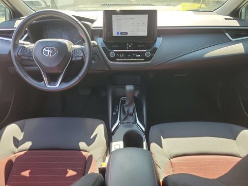 Used 2025 Toyota Corolla SE FWD image 12