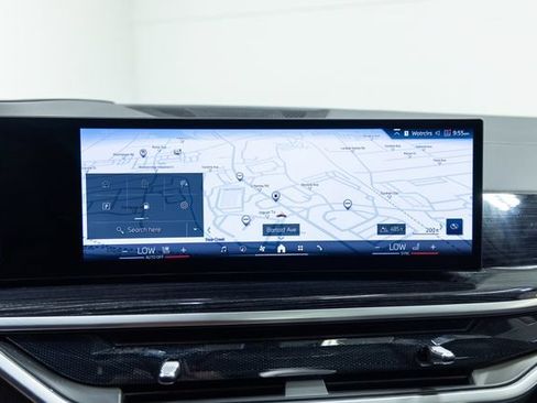 Used 2025 BMW X7 xDrive40i w/ Executive Package AWD/4WD image 17