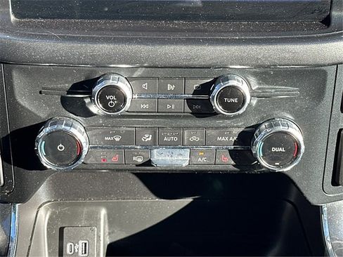 Certified 2022 Ford F150 XLT w/ Equipment Group 302A High image 24