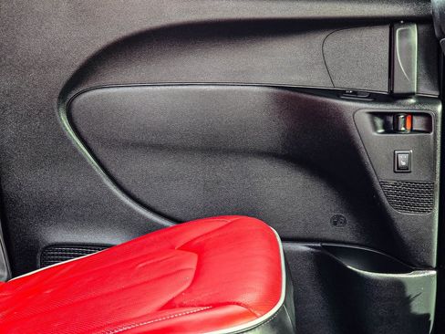 Used 2020 Chrysler Pacifica Limited w/ Quick Order Package 27H Red S image 46