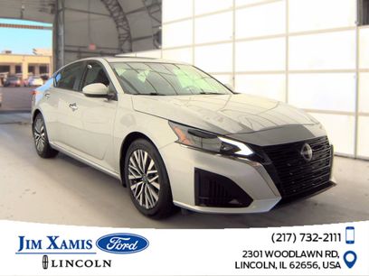 Used 2023 Nissan Altima 2.5 SV w/ SV Premium Package