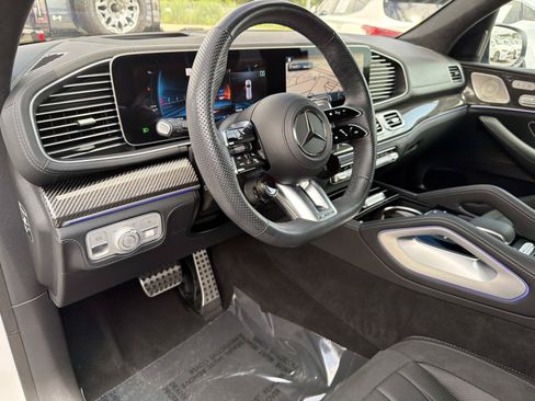 Used 2024 Mercedes-Benz GLS 63 AMG 4MATIC image 21