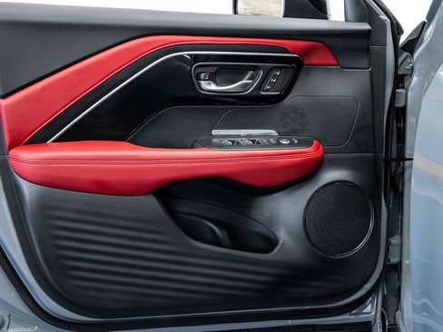 Used 2025 Acura ADX A-Spec image 9