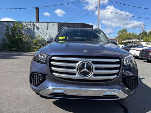 New 2026 Mercedes-Benz GLS 450 4MATIC image 2