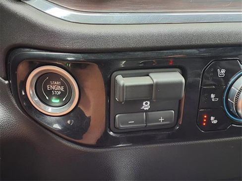 Used 2024 GMC Sierra 1500 SLT w/ SLT Premium Plus Package image 14