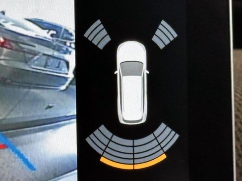 Certified 2025 Toyota bZ4X FWD image 27