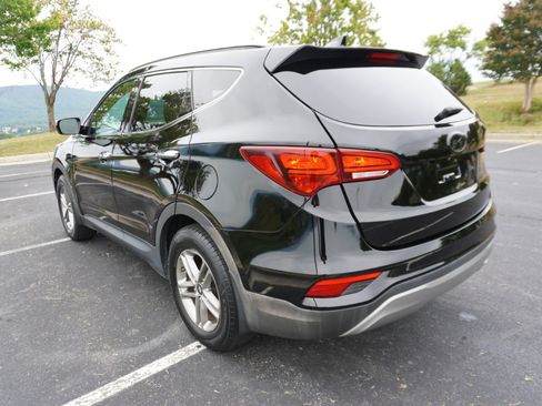 Used 2017 Hyundai Santa Fe Sport image 9