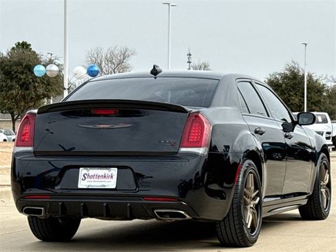 Used 2021 Chrysler 300 S w/ S Model Appearance Package image 8
