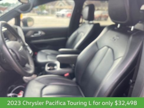 Used 2023 Chrysler Pacifica Touring-L w/ S Appearance Package AWD/4WD image 16